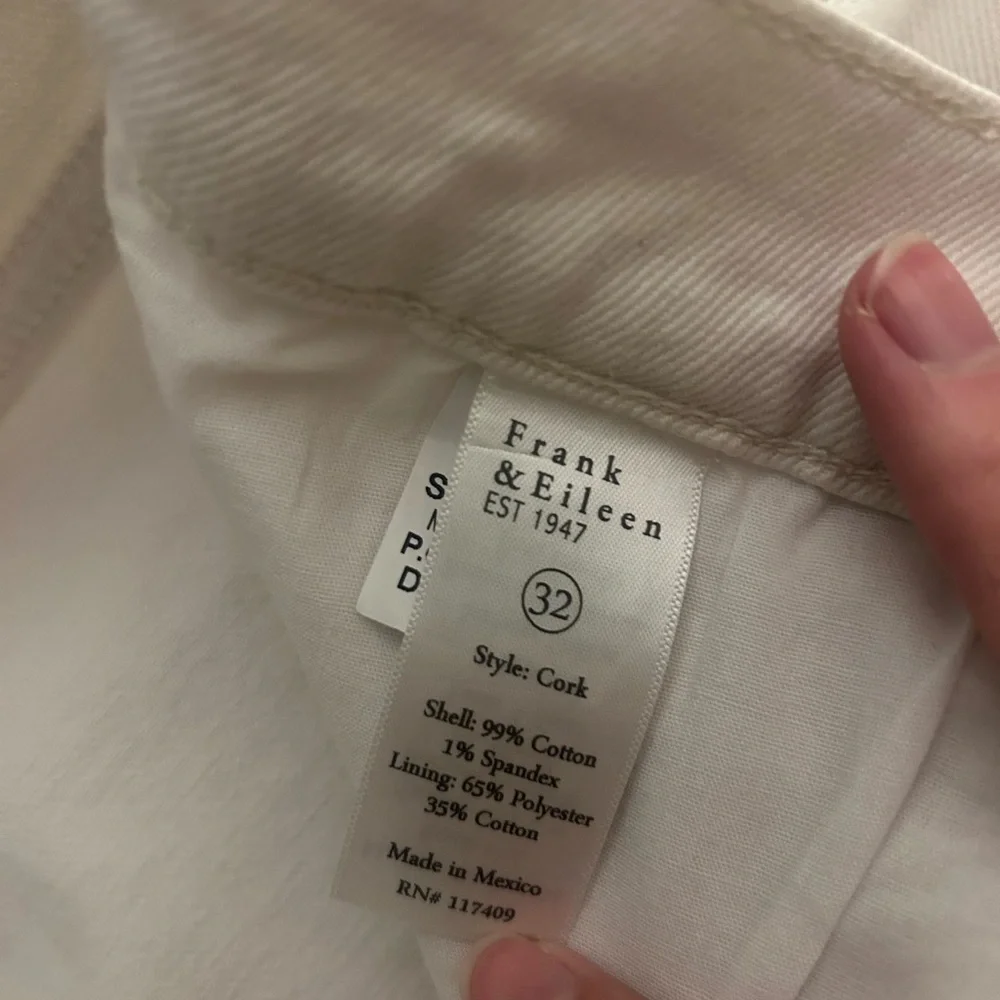 Frank & Eileen White Cotton Jeans - Picture 3 of 6